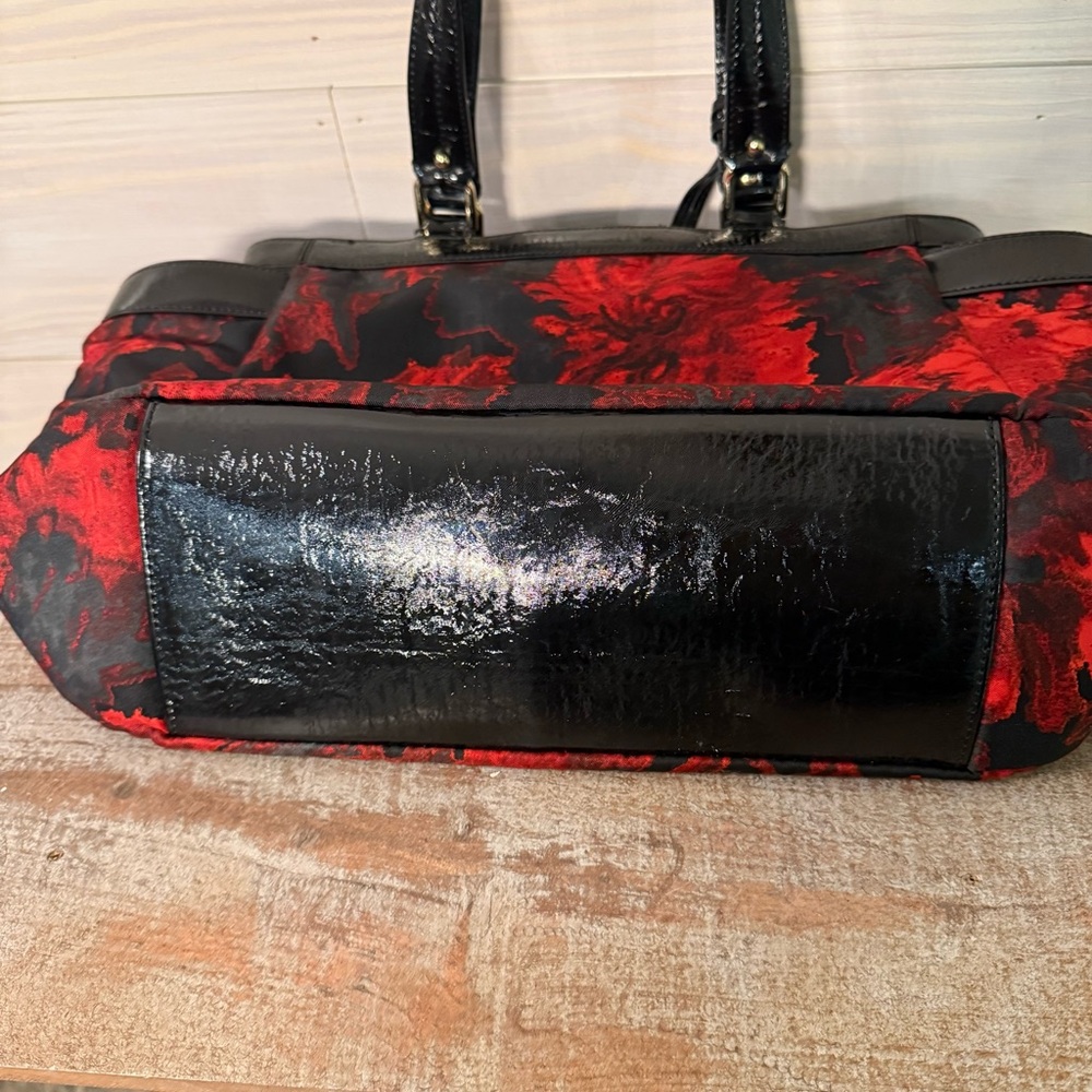 Talbots Black Red Floral Fabric Shoulder Tote Black Faux Patent Leather Trim - Picture 4 of 13